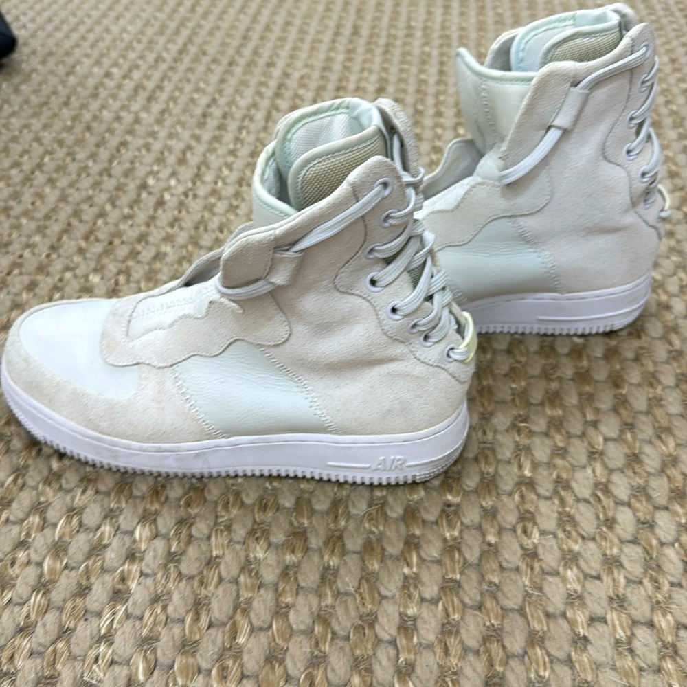 WMNS AIR FORCE 1 REBEL XX
THE 1, REIMAGINED